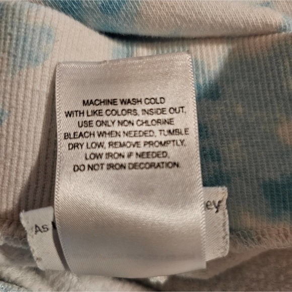 Disney women's Disneyland tie dye design sweat shorts size M - Picture 10 of 10